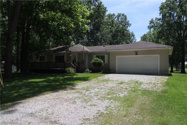 10024 Cummins Lane, Deerfield, OH 44411