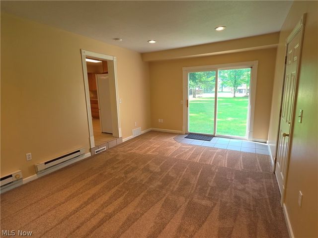 10024 Cummins Lane, Deerfield, OH 44411