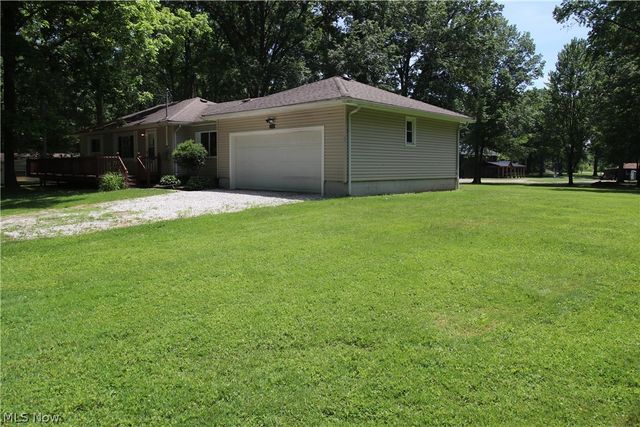 10024 Cummins Lane, Deerfield, OH 44411