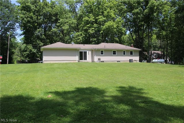 10024 Cummins Lane, Deerfield, OH 44411