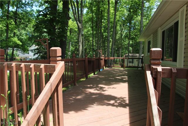 10024 Cummins Lane, Deerfield, OH 44411