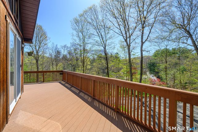 15 Hilldale Drive, Southbury, CT 06488