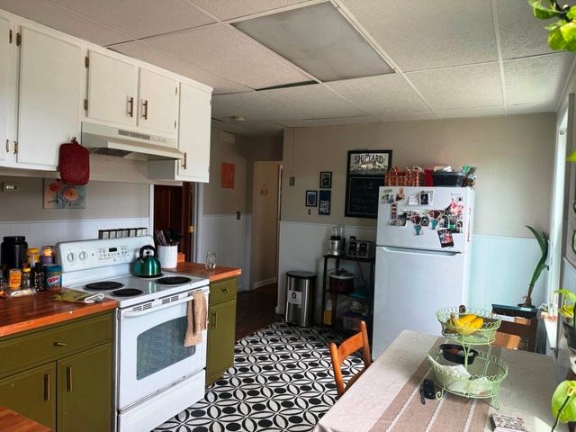264 Belmont St 2, Worcester, MA 01604