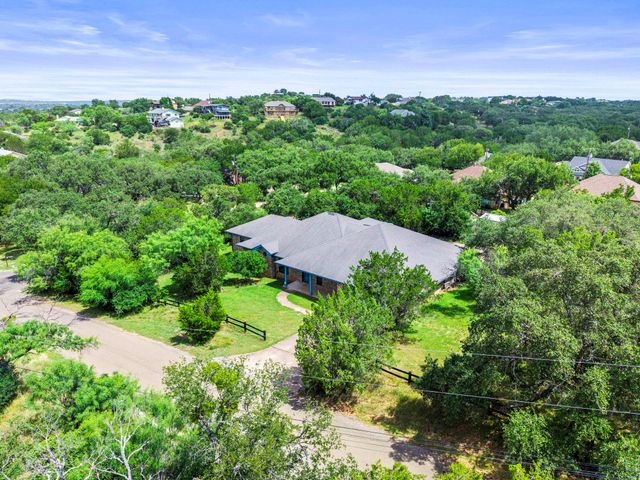 313 Lagoon LOOP, Horseshoe Bay, TX 78657