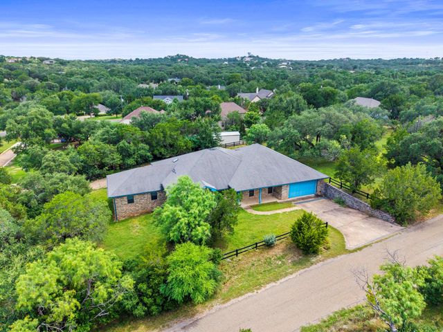 313 Lagoon LOOP, Horseshoe Bay, TX 78657