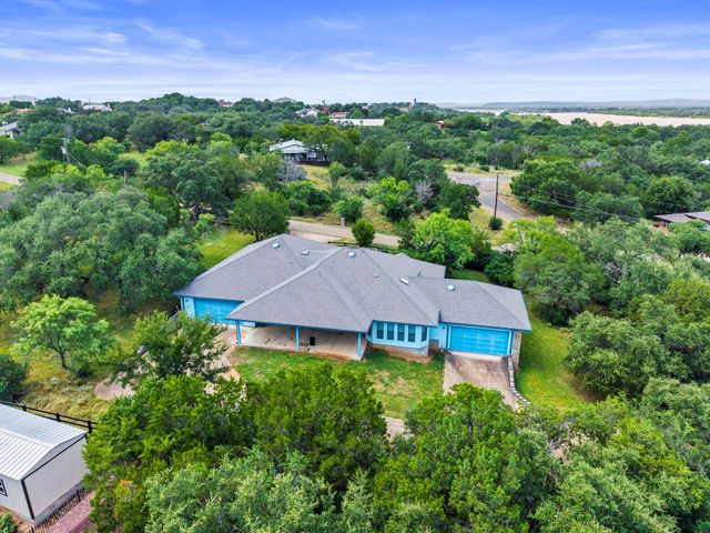 313 Lagoon LOOP, Horseshoe Bay, TX 78657