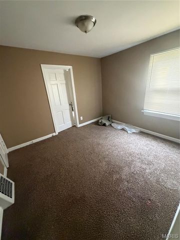 2049 Coleridge Drive, St Louis, MO 63136