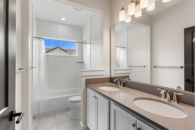 8276 MODIANO STREET, Orlando, FL 32827