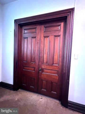 146 S DUKE ST., York, PA 17401