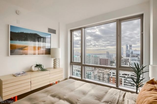 75 Park Ln 3305, Jersey City, NJ 07310