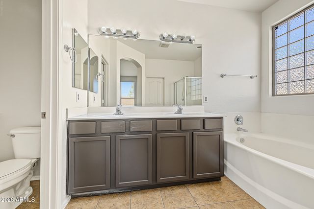 10201 W FLORENCE Avenue, Tolleson, AZ 85353