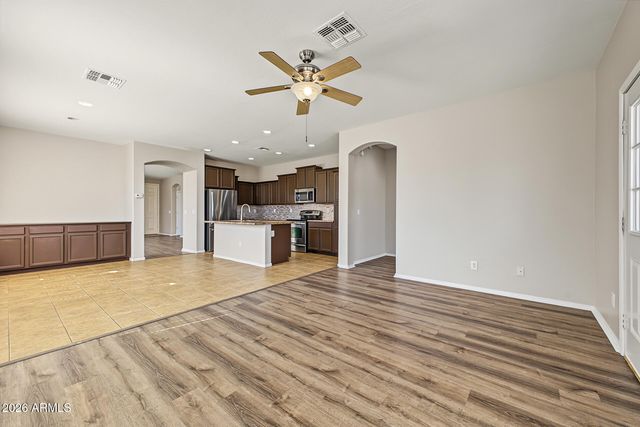 10201 W FLORENCE Avenue, Tolleson, AZ 85353