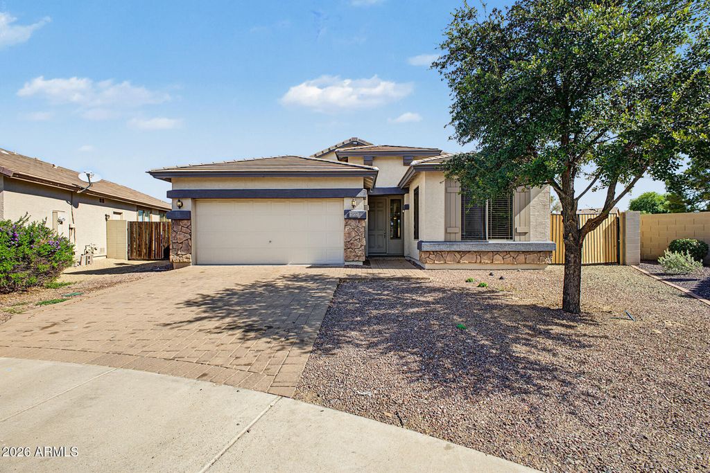 10201 W FLORENCE Avenue, Tolleson, AZ 85353