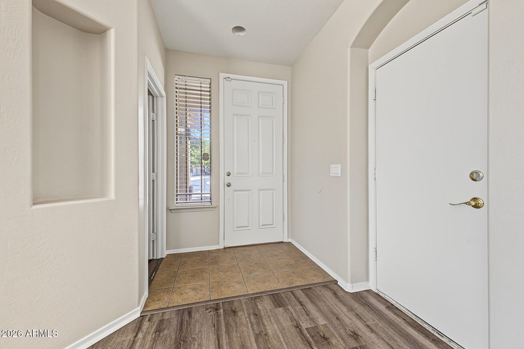 10201 W FLORENCE Avenue, Tolleson, AZ 85353 — photo 5