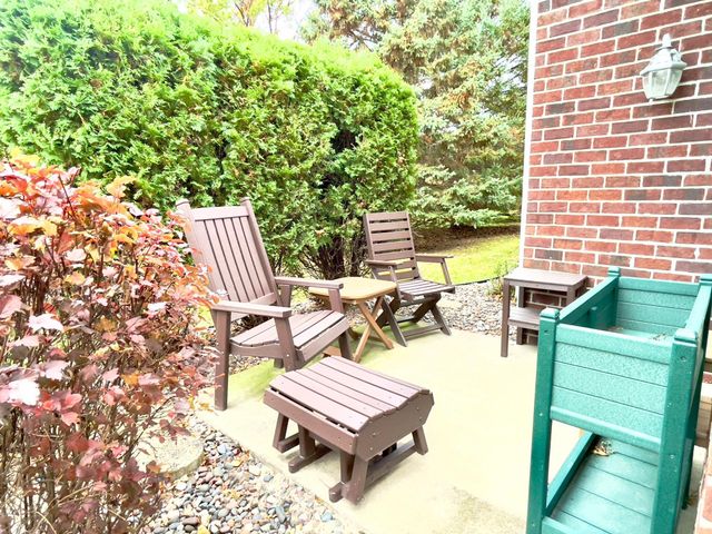 12022 Vermillion Street NE B, Blaine, MN 55449