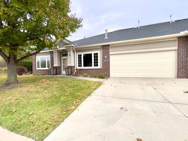 12022 Vermillion Street NE B, Blaine, MN 55449