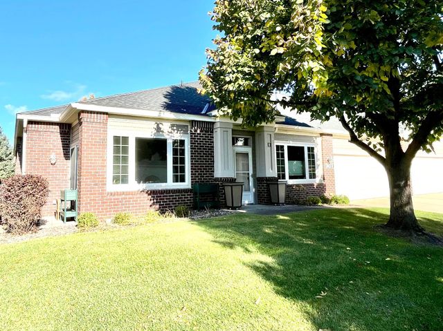 12022 Vermillion Street NE B, Blaine, MN 55449