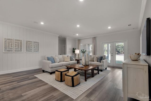 7604 Piper Cir, Milton, FL 32583