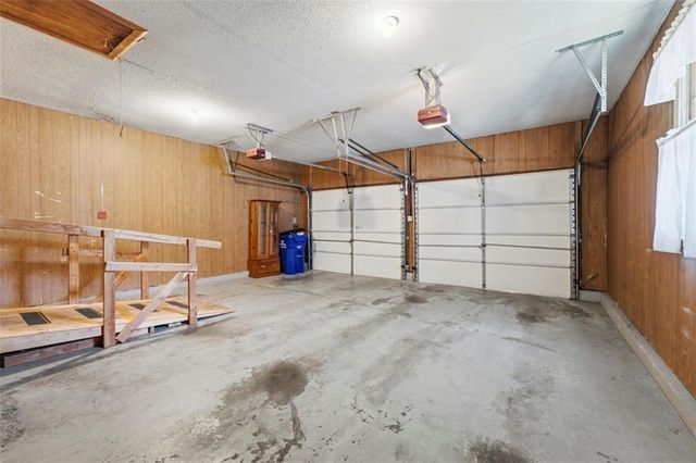 105 SE Colony Drive, Lee's Summit, MO 64063