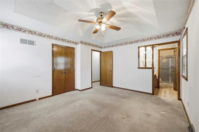 105 SE Colony Drive, Lee's Summit, MO 64063