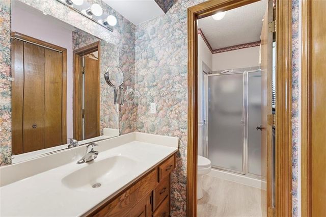 105 SE Colony Drive, Lee's Summit, MO 64063