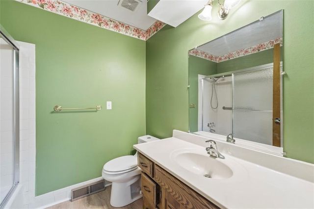 105 SE Colony Drive, Lee's Summit, MO 64063
