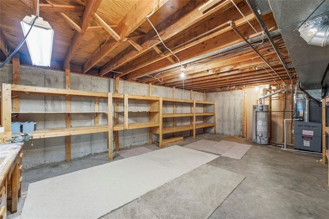 105 SE Colony Drive, Lee's Summit, MO 64063