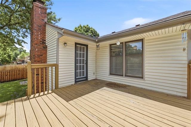 105 SE Colony Drive, Lee's Summit, MO 64063