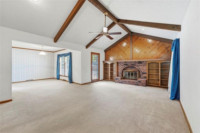 105 SE Colony Drive, Lee's Summit, MO 64063