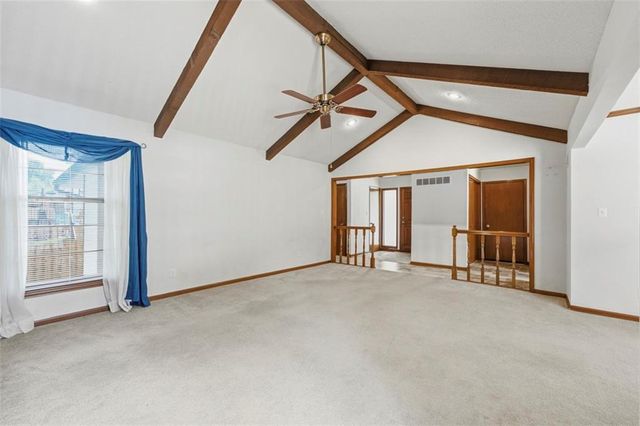 105 SE Colony Drive, Lee's Summit, MO 64063