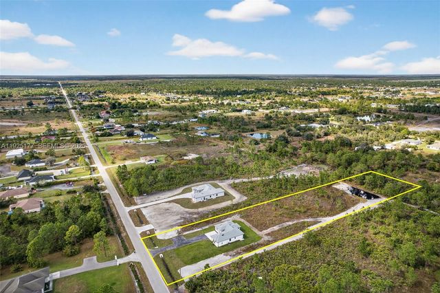 4245 60th AVE NE, Naples, FL 34120