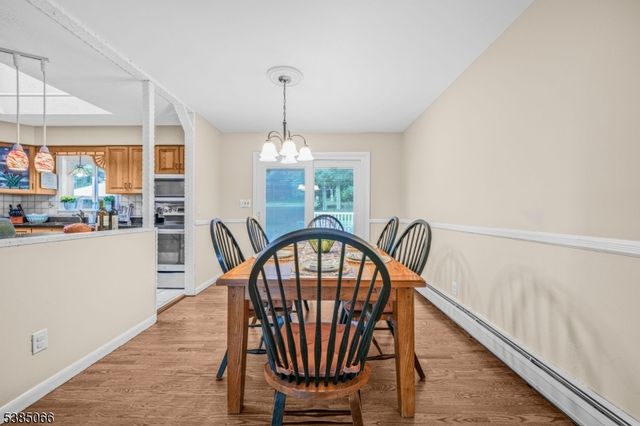 18 Juniper Ter, Ringwood Boro, NJ 07456