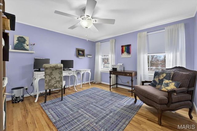 10520 Hackamore Lane, St Louis, MO 63128