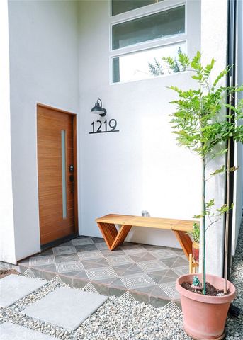 1219 N Alexandria Avenue, Los Angeles, CA 90029