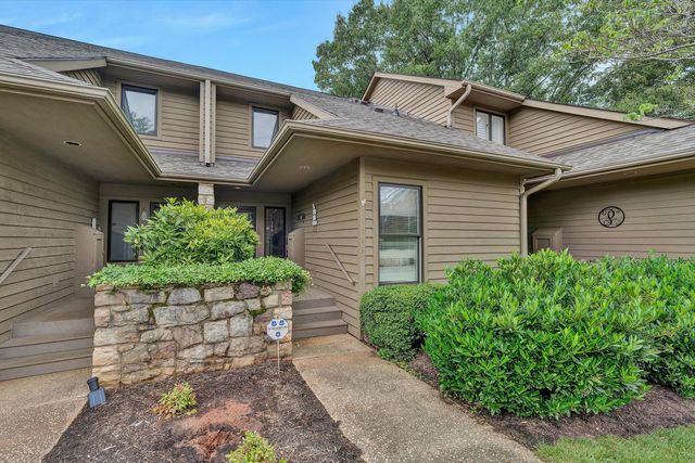 111 Fawn Haven LN, Huddleston, VA 24104