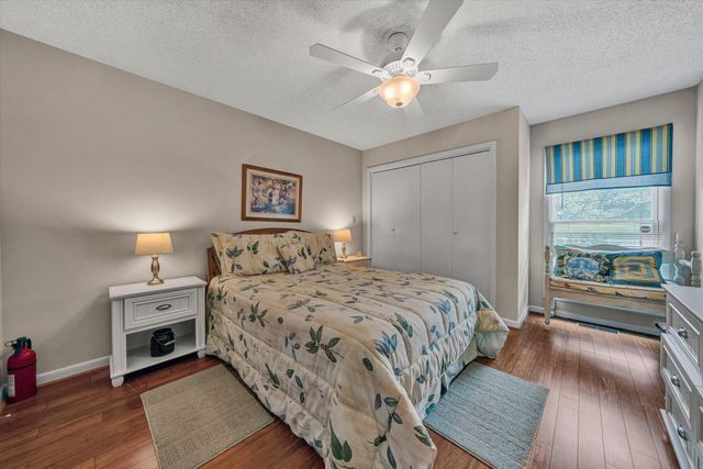 111 Fawn Haven LN, Huddleston, VA 24104