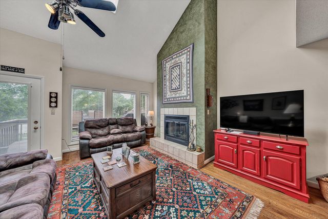 111 Fawn Haven LN, Huddleston, VA 24104