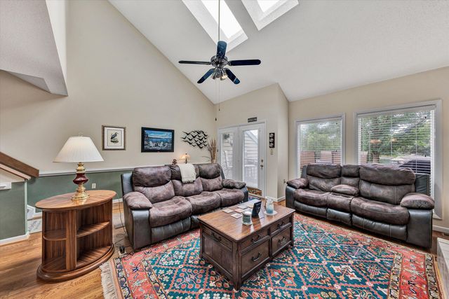 111 Fawn Haven LN, Huddleston, VA 24104