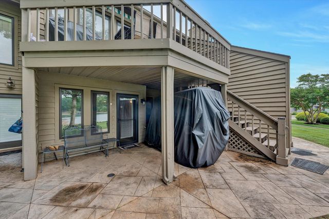 111 Fawn Haven LN, Huddleston, VA 24104