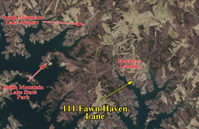 111 Fawn Haven LN, Huddleston, VA 24104