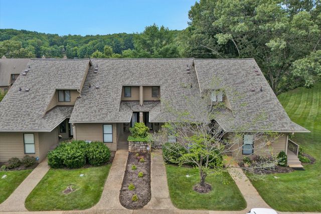 111 Fawn Haven LN, Huddleston, VA 24104