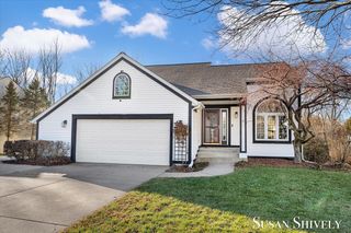 6903 Lake Bluff Drive, Comstock Park, MI 49321