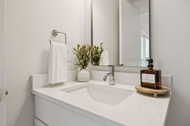1015 W Trinity Ln Unit 6, Nashville, TN 37218