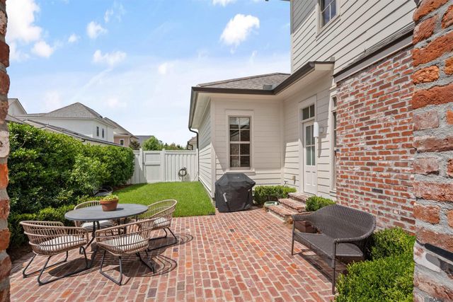 5138 Cheneau Ln, Baton Rouge, LA 70808