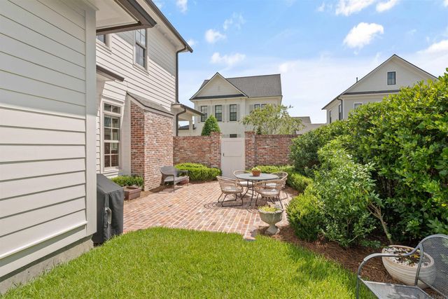 5138 Cheneau Ln, Baton Rouge, LA 70808