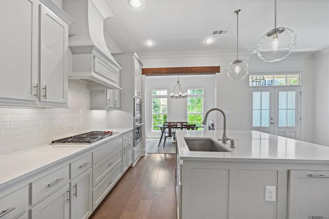 5138 Cheneau Ln, Baton Rouge, LA 70808