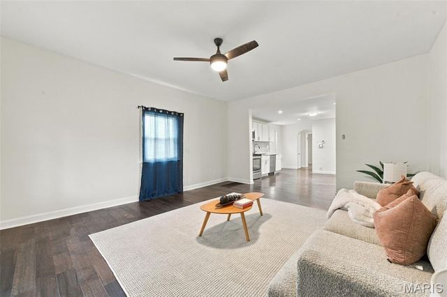6121 Alabama Avenue, St Louis, MO 63111