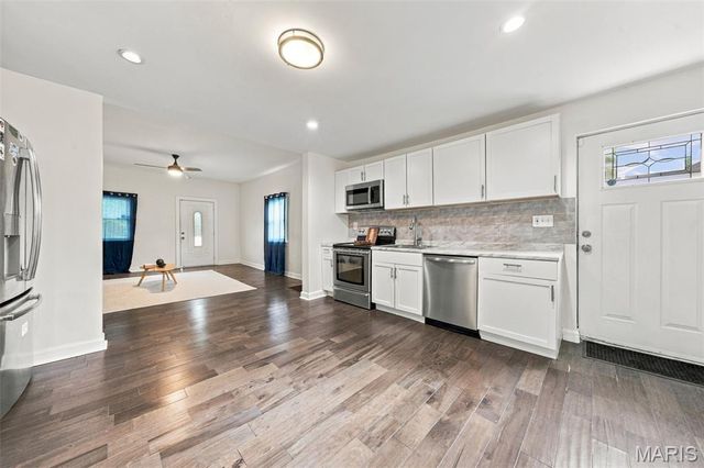 6121 Alabama Avenue, St Louis, MO 63111