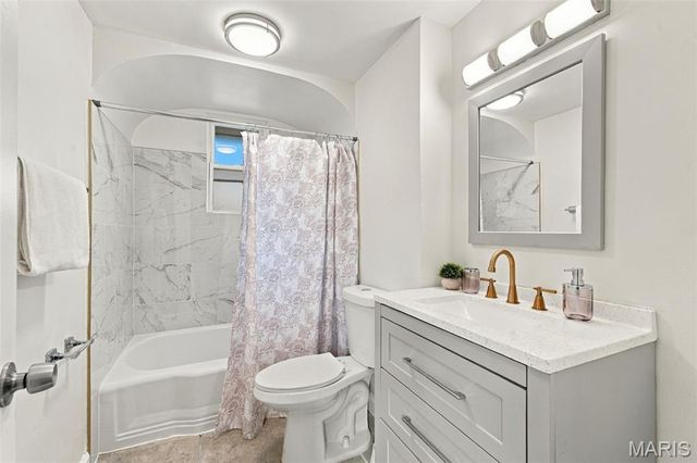 6121 Alabama Avenue, St Louis, MO 63111