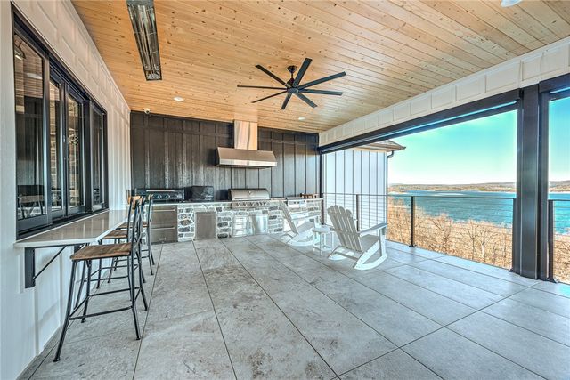 8837 Castleberry Way, Rogers, AR 72756